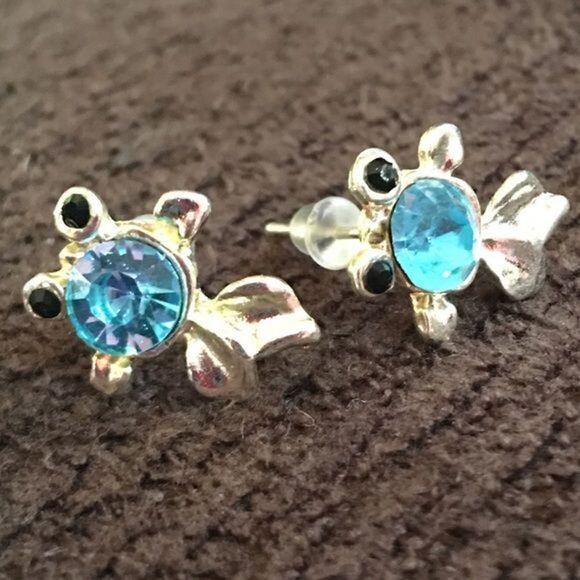 (A3) Fish Earrings - Picture 3 of 4